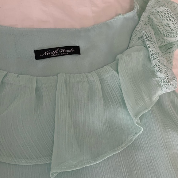 Sleeveless Chiffon Blouse in perfect condition. - Picture 4 of 4